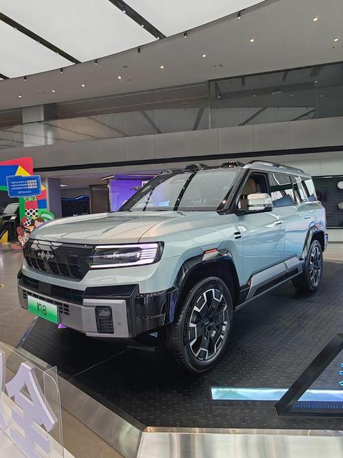 深圳45比亚迪方程豹硬派越野的爆款，英菲尼迪35周年与你共成长